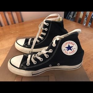 Converse Unisex Chuck Taylor All Star High Top Sneaker Shoes Men's 5 /Women's 7